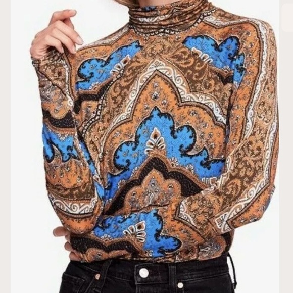 🔥FREE PEOPLE🔥Chase Me Tee Turtleneck Eclipse Combo Boho XS NWT - Picture 2 of 7